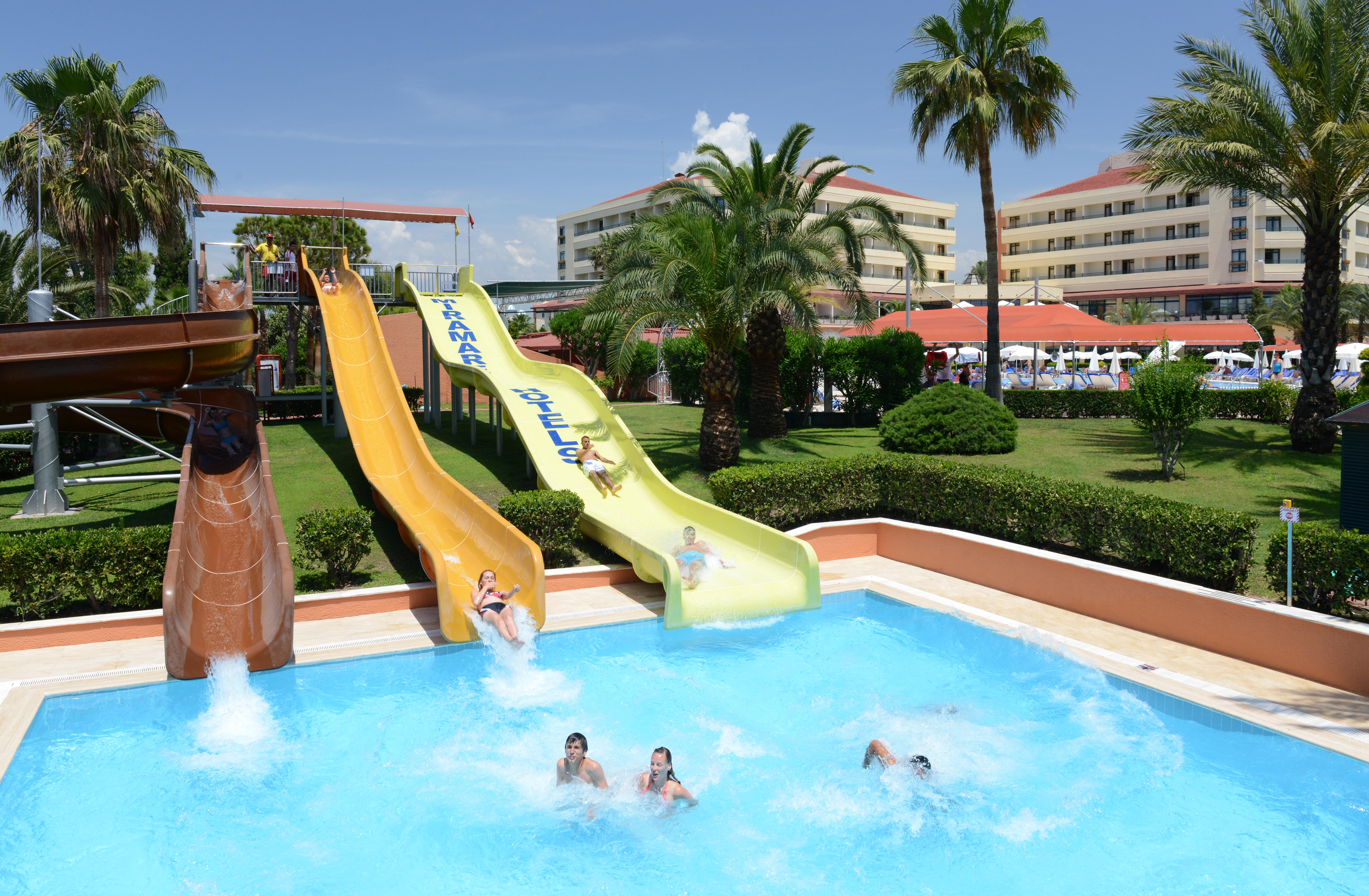 Miramare Beach Hotel Side Exterior photo